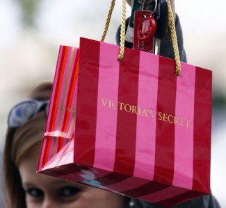 Earns Limited Brands